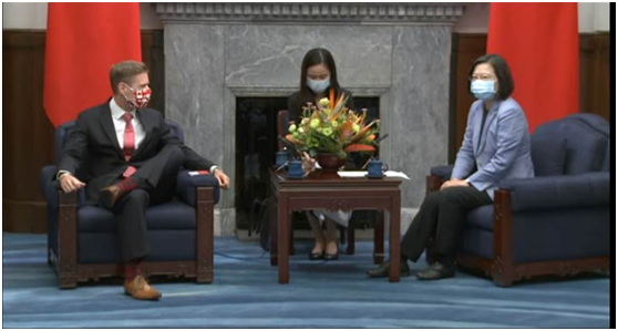 芮乔丹（左）与蔡英文（右）见面（图片来源：台湾“中时电子报”）