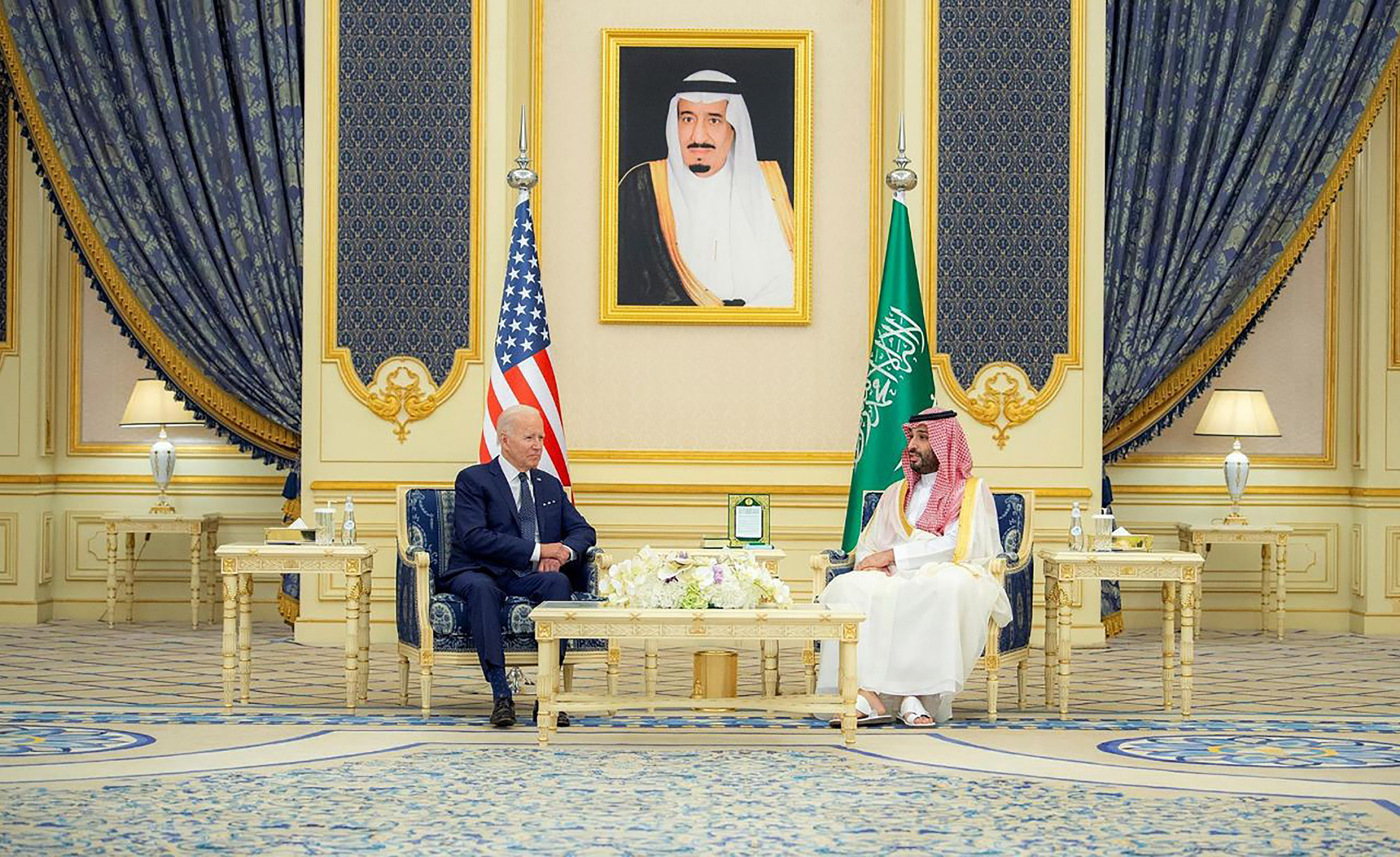 7月15日,沙特吉达,沙特阿拉伯王储本·萨勒曼与美国总统拜登举行会晤