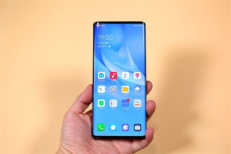 换芯升级 vivo nex 3s 5g首发评测:99.6%超高屏占比征战2020