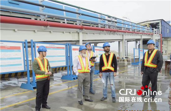 法扎勒·拉希姆在工作现场