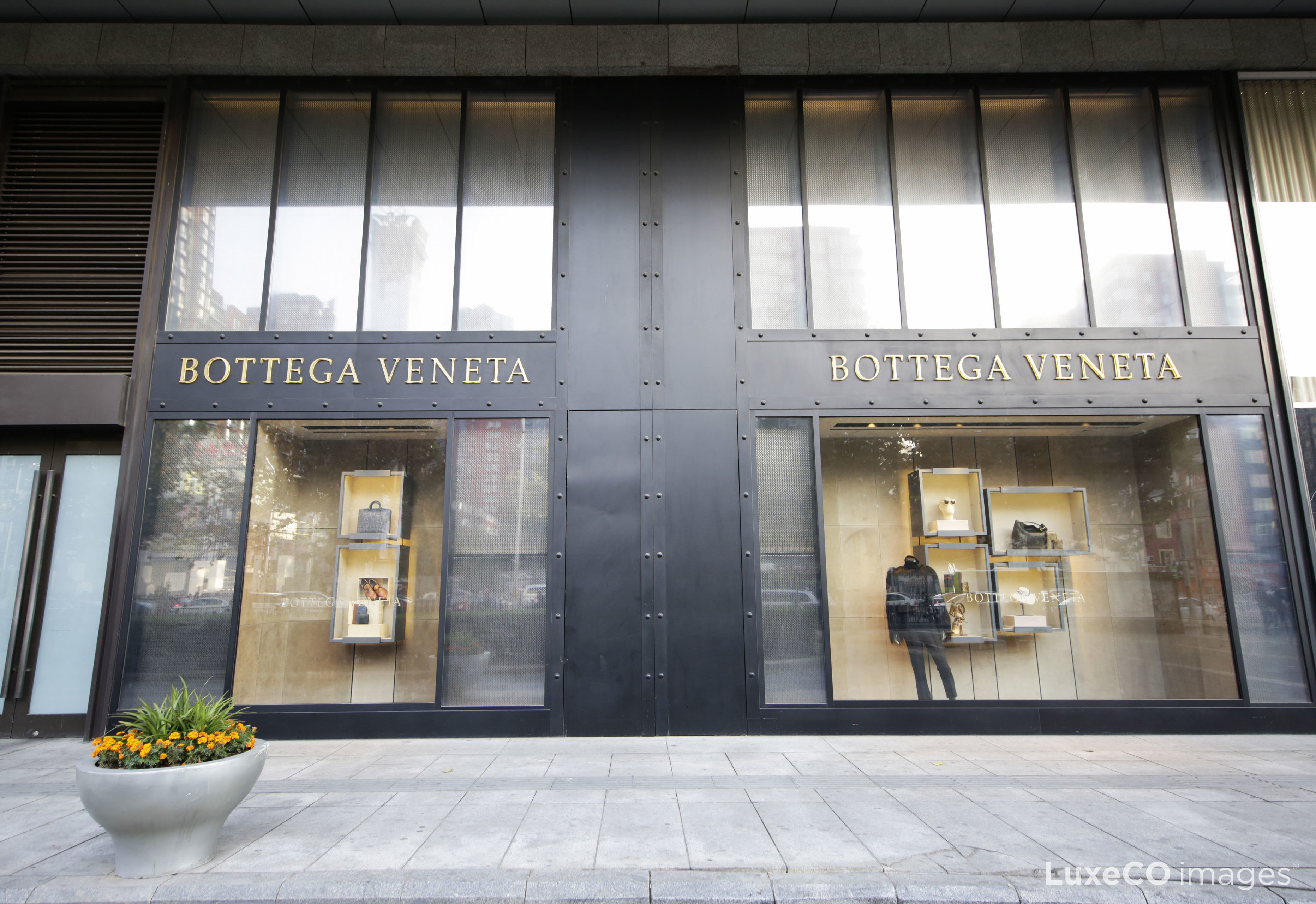 bv为何从社交媒体消失了?开云集团管理层给出答案