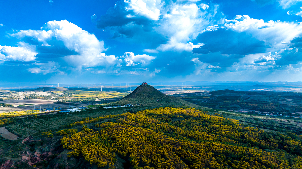 内蒙古牛心山图片