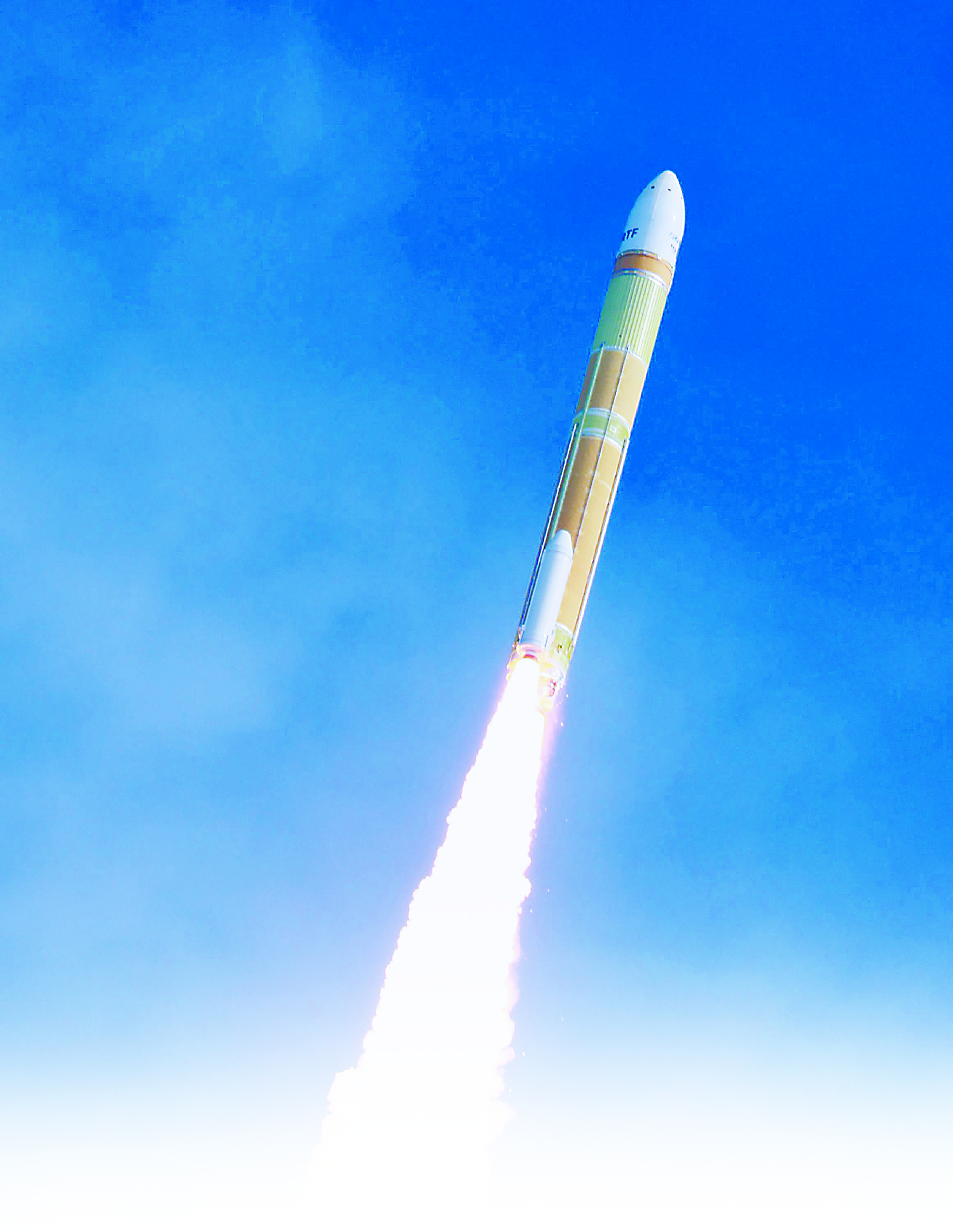 模拟卫星和两颗小型卫星的h3火箭于17日从日本种子岛宇宙中心点火发射