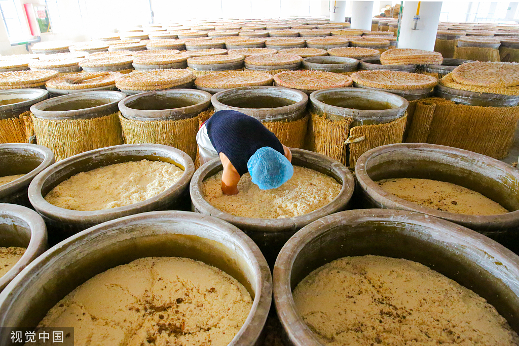 江苏南通白蒲黄酒冬酿开启02复杂工序展现非遗文化