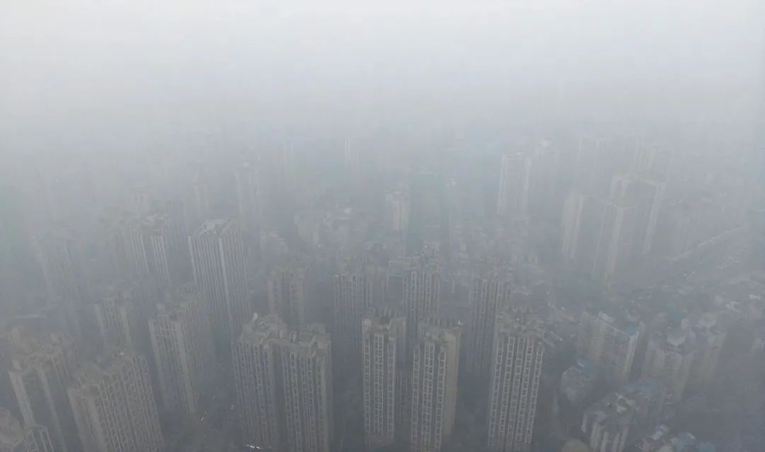 风沙雨雪雾 多地降温超20℃