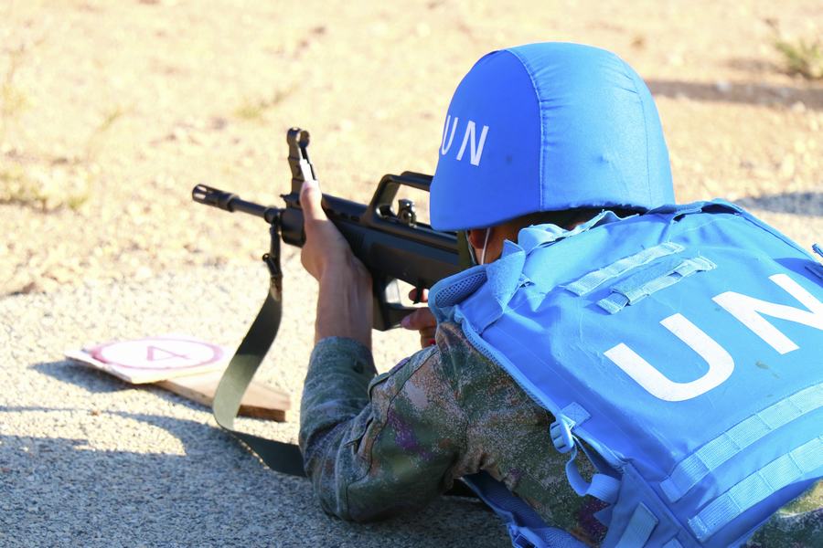 我第20批赴黎维和建筑工兵分队组织首次实弹射击训练
