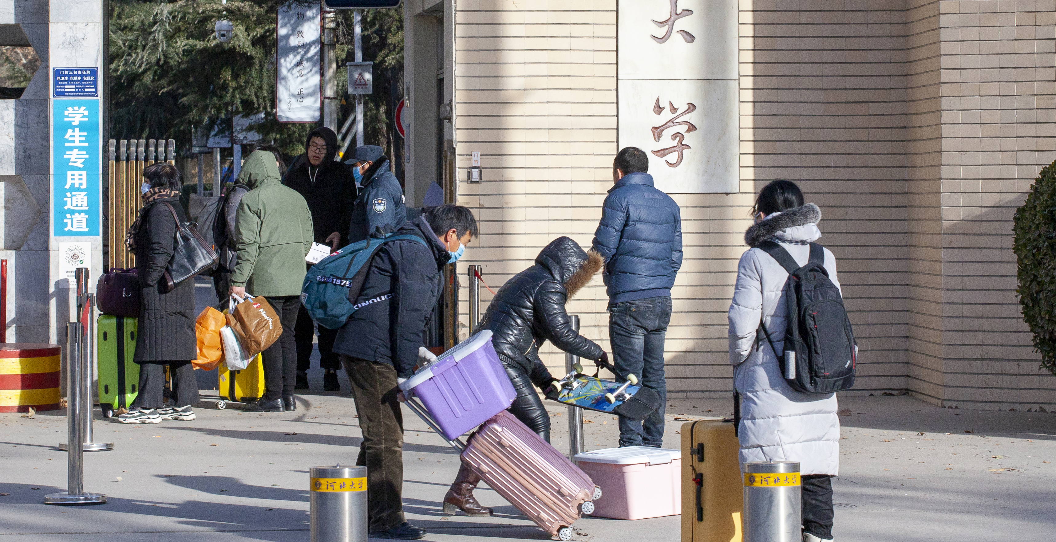 专家高校放假安排不宜一刀切让有实际困难的学生自主选择