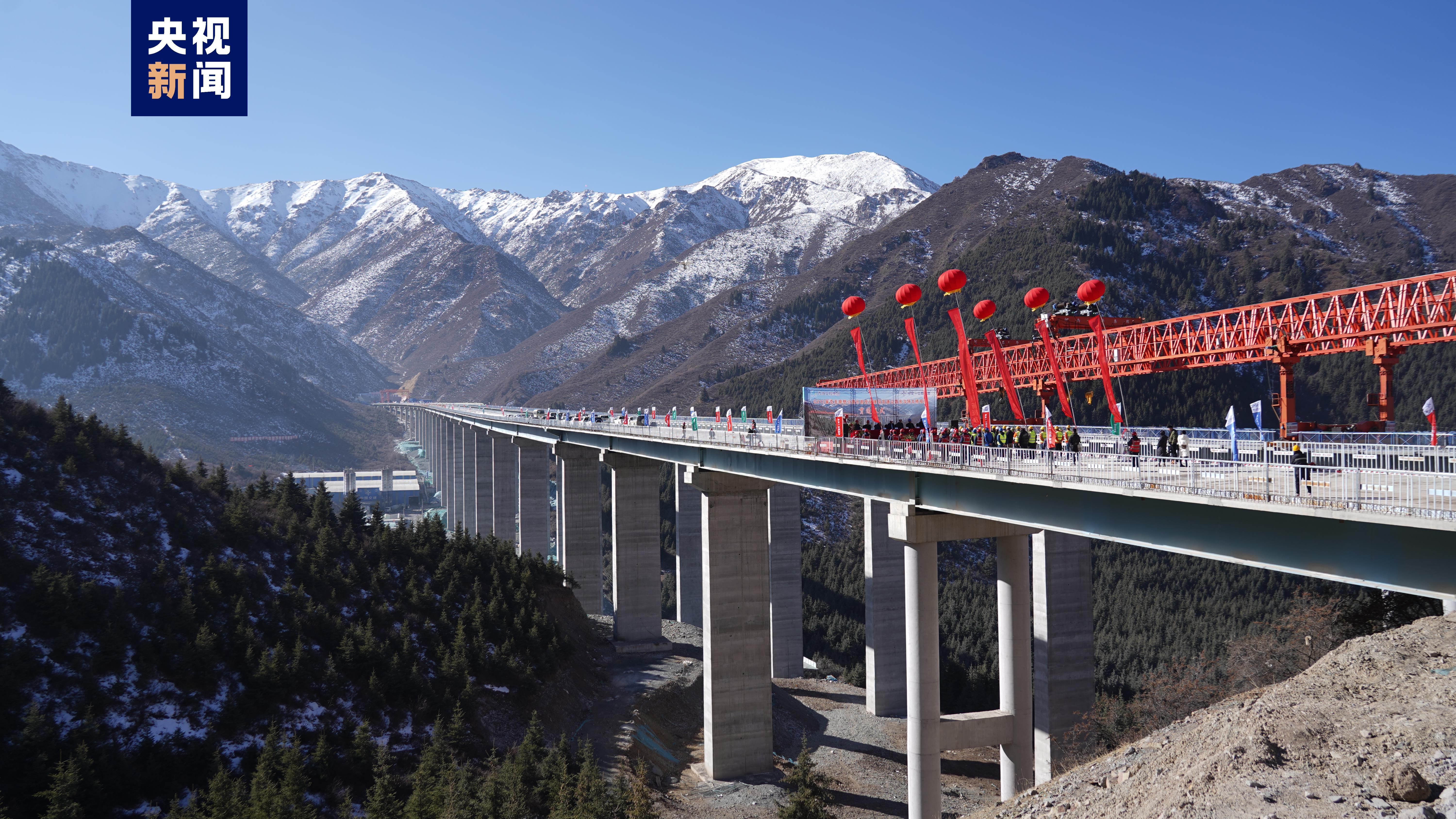 g213策克至磨憨公路青海乐都至化隆段高速公路东沟特大桥11月14日双幅