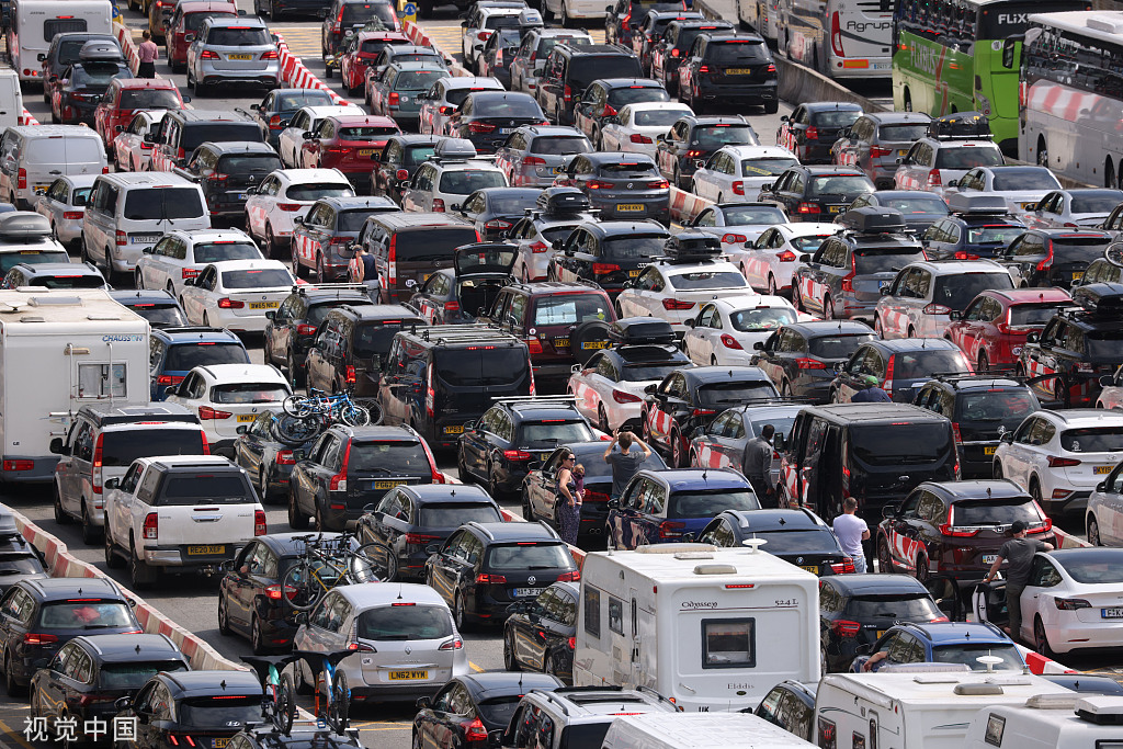英国多佛港大堵车。图源：视觉中国